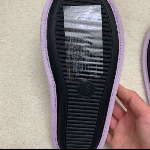 Victoria Secret Slippers for Women - Picture 4 of 6